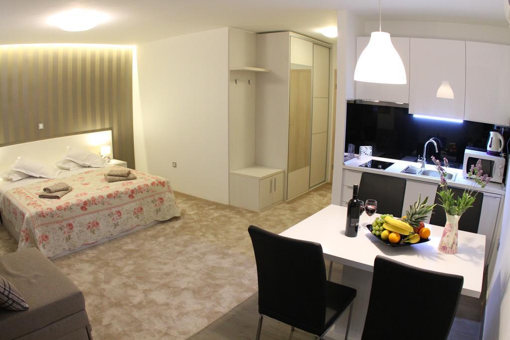 Studio Apartments Mirakul Split Pokoj fotografie