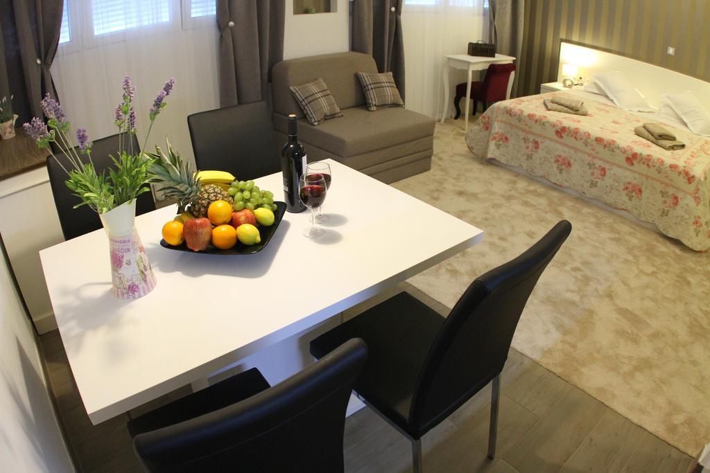 Studio Apartments Mirakul Split Pokoj fotografie