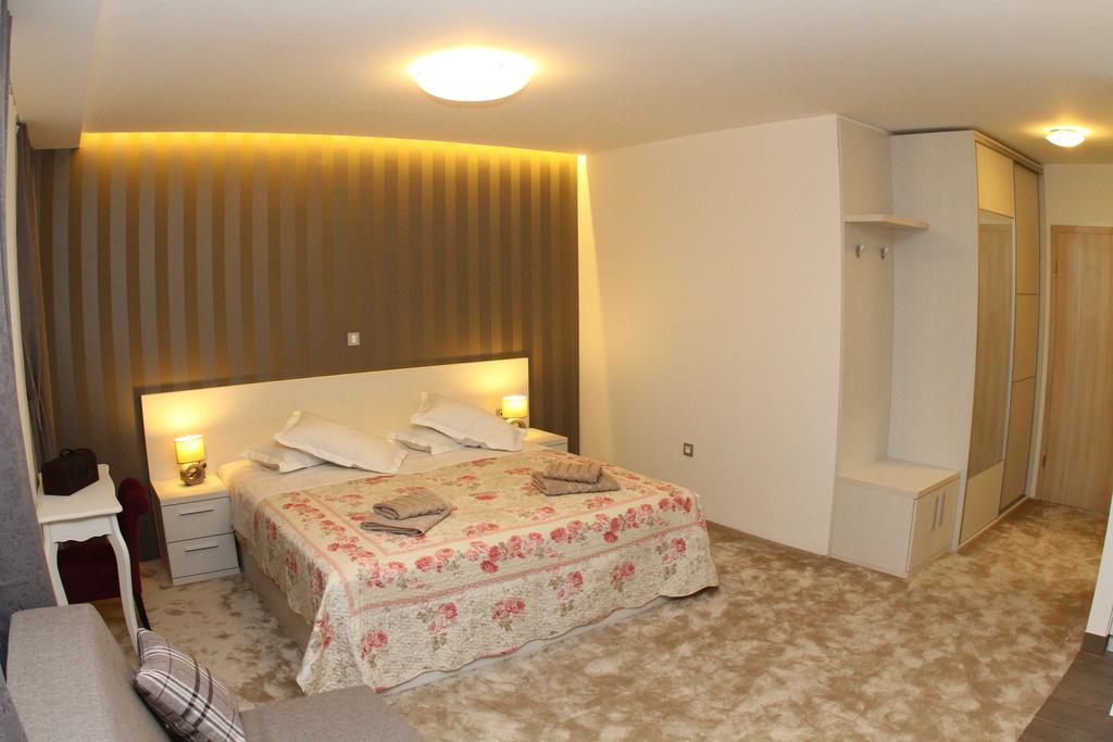 Studio Apartments Mirakul Split Pokoj fotografie